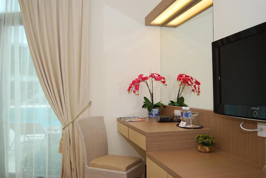 Hotel Republic Of Singapore Yacht Club