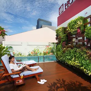4* Hotel Clover 5 Hongkong Street